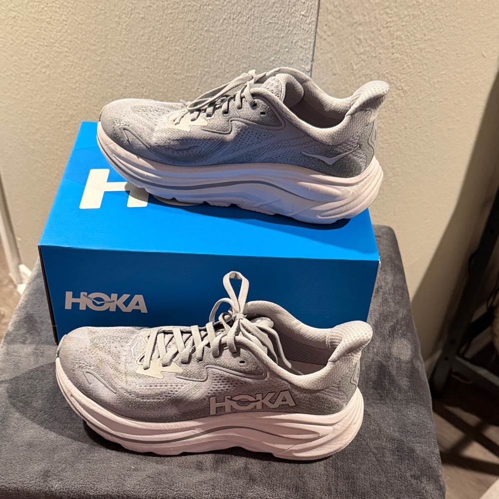 Hoka Clifton 10 Light Gray Athletic Sneakers